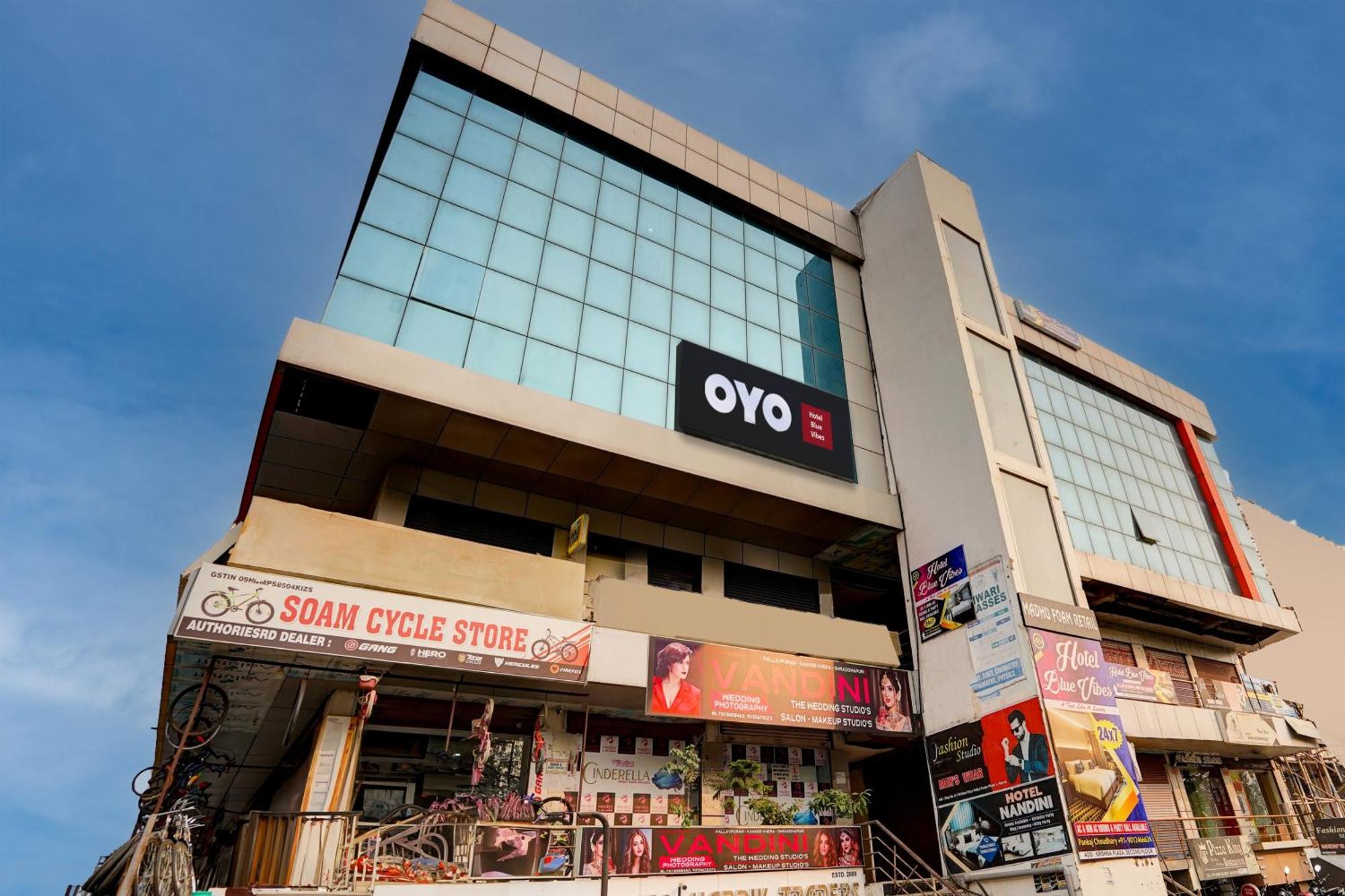 Hotel O Blue Vibes Meerut Extérieur photo